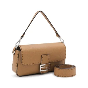 BEIGE LEATHER BAGUETTE SHOULDER BAG
