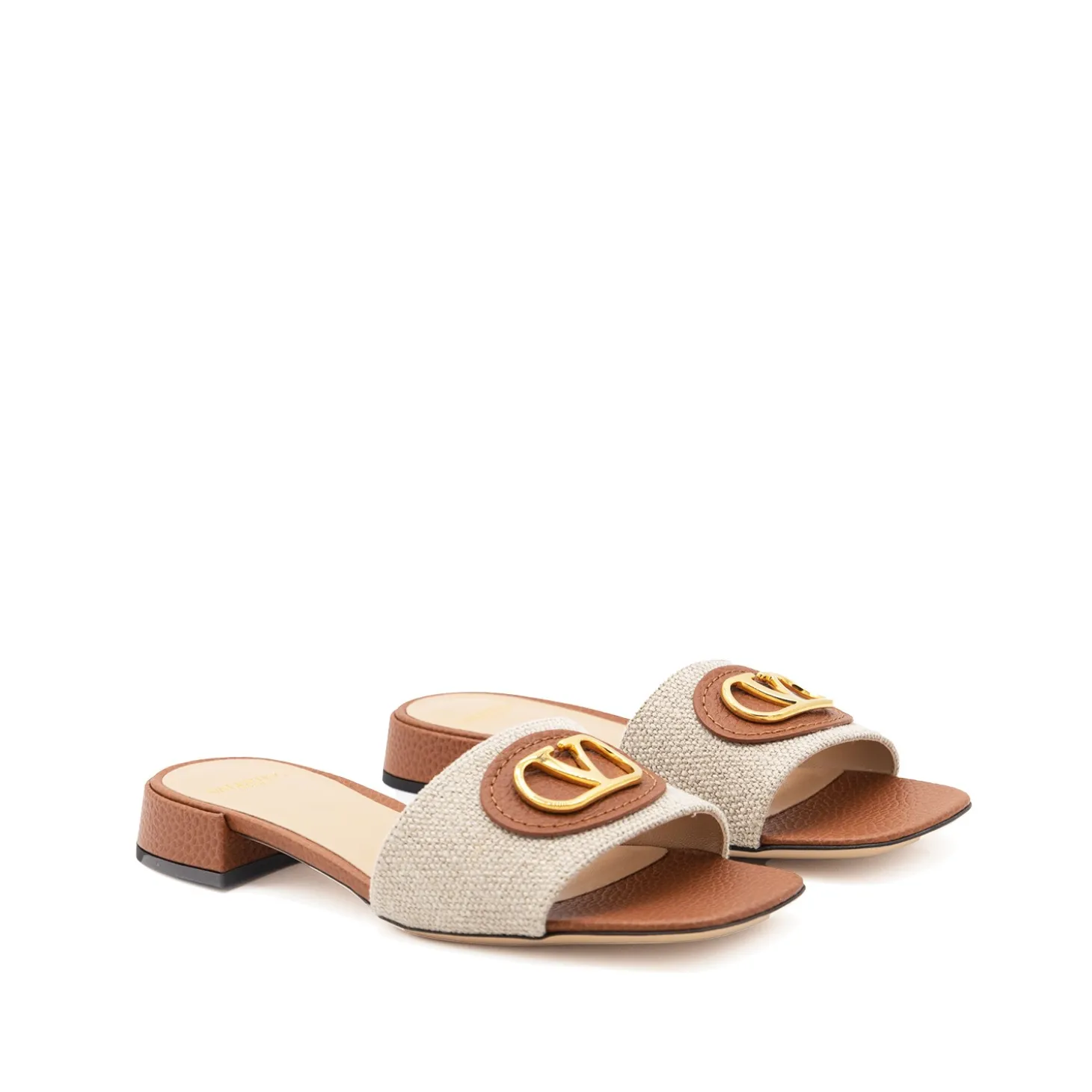 beige_leather_flats_1.webp BEIGE LEATHER FLATS