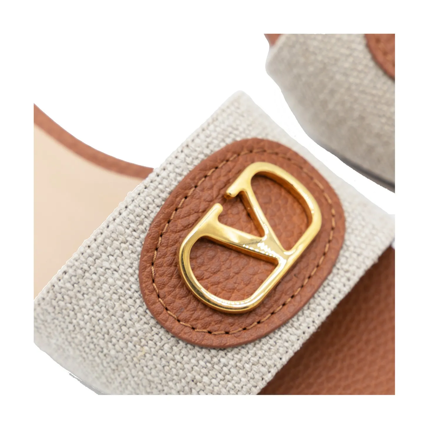 beige_leather_flats_3.webp BEIGE LEATHER FLATS