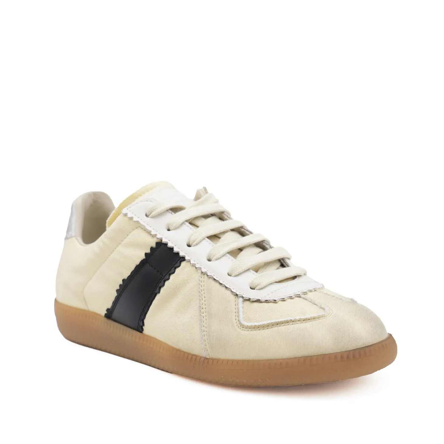 black_and_beige_leather_s_1.webp BLACK AND BEIGE LEATHER SNEAKERS