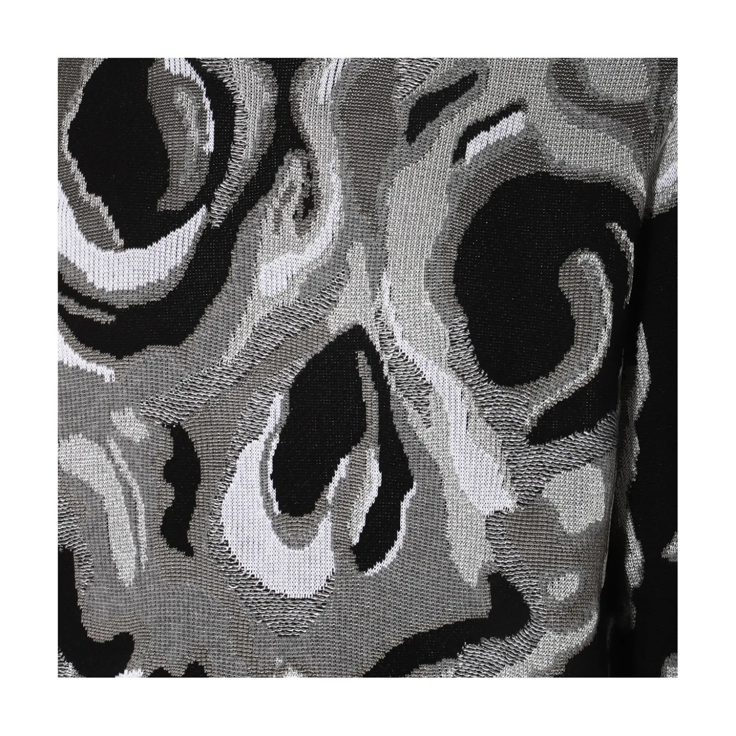 black_and_silver_knitwear_2-1.webp BLACK AND SILVER KNITWEAR