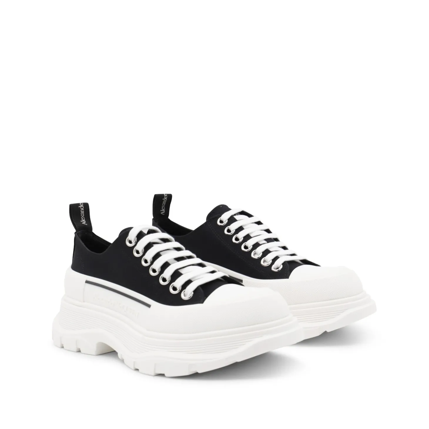 black_and_white_sneakers_1.webp BLACK AND WHITE SNEAKERS