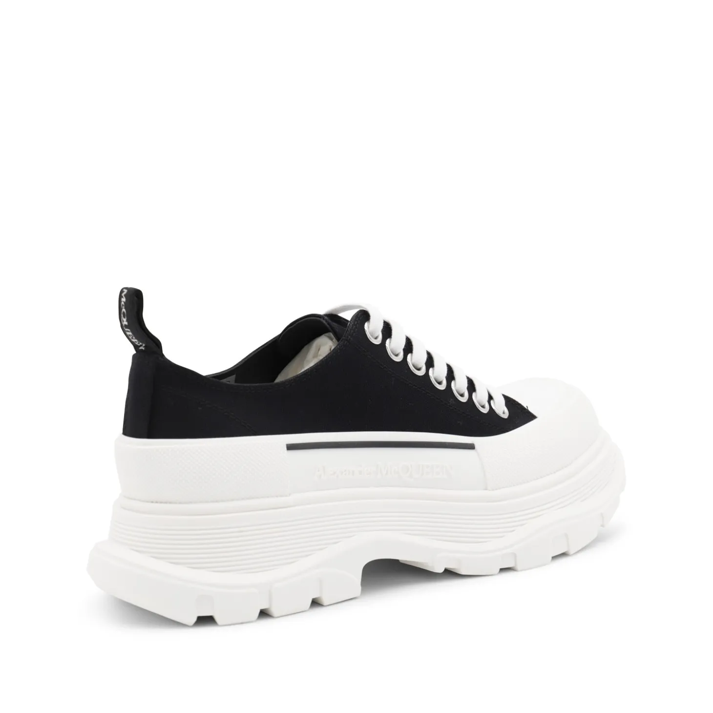 black_and_white_sneakers_2.webp BLACK AND WHITE SNEAKERS