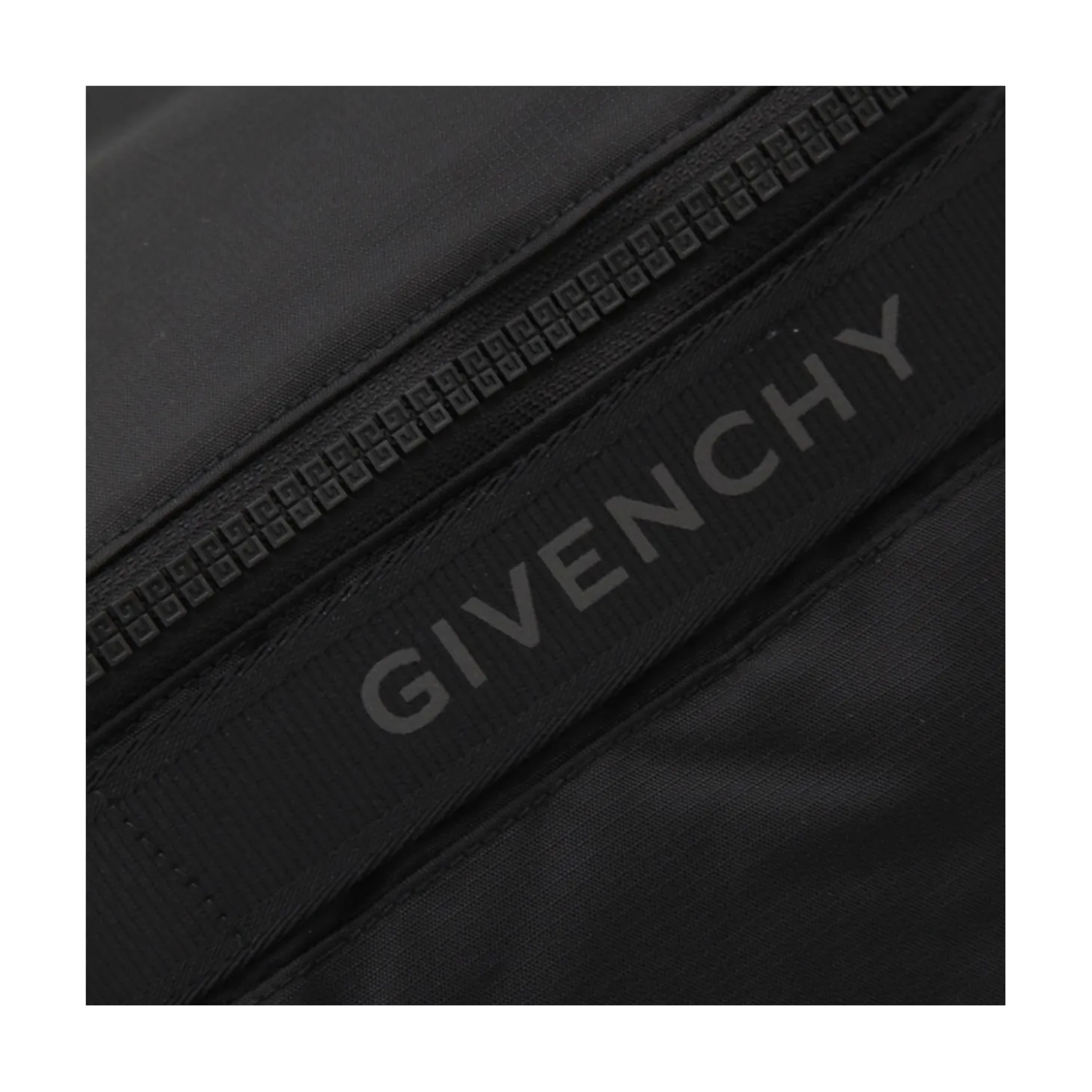 black_backpacks_7.webp BLACK BACKPACKS