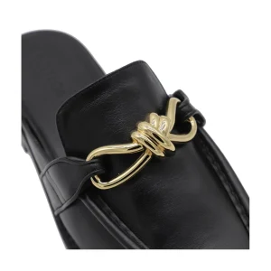 BLACK LEATHER FLATS