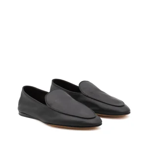 BLACK LEATHER LOAFERS