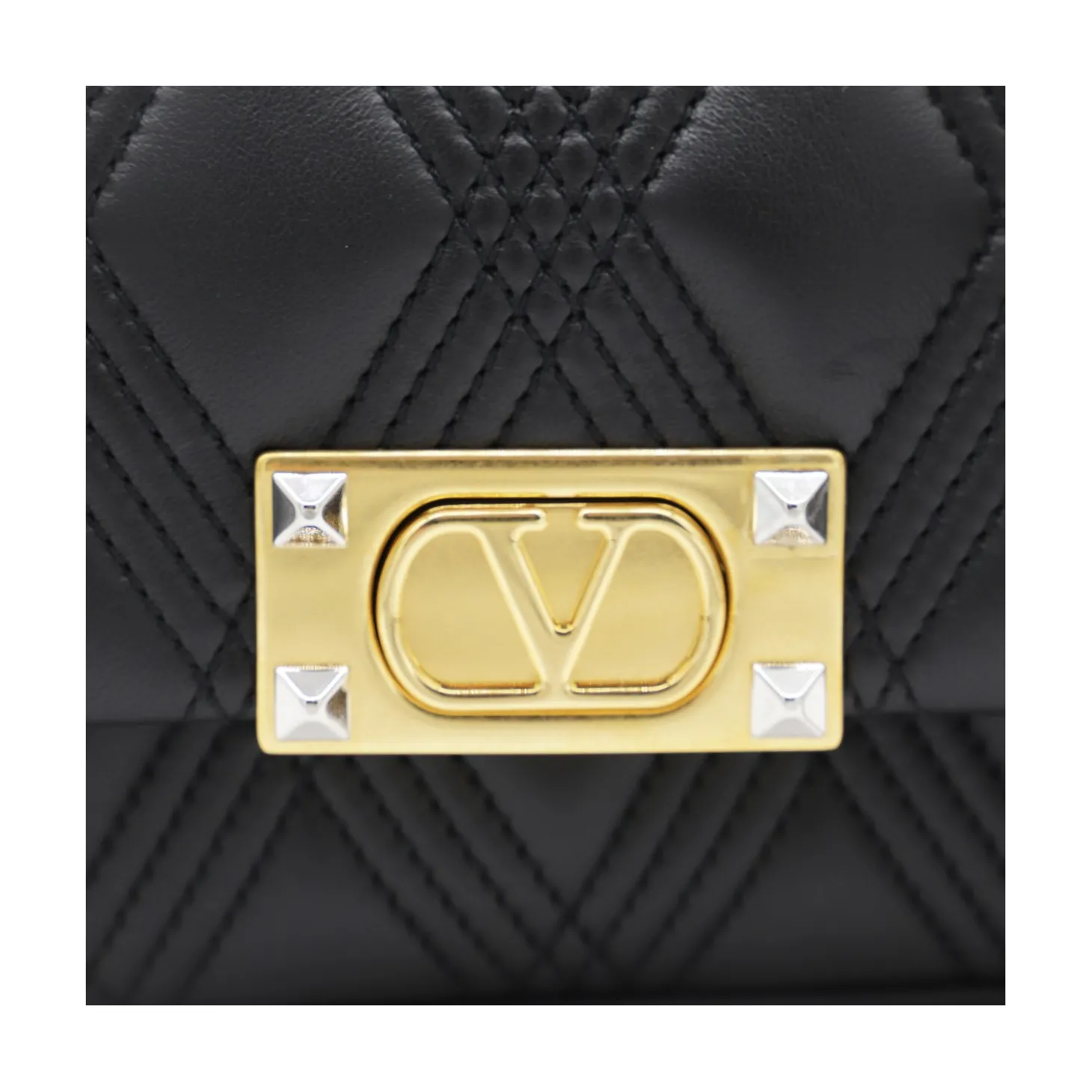 black_leather_quiltie__sh_3.webp BLACK LEATHER QUILTIE 67 SHOULDER BAG