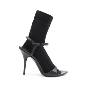 BLACK SANDALS
