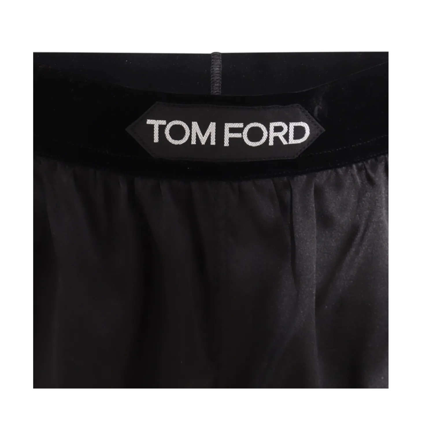black_silk_short_2.webp BLACK SILK SHORT
