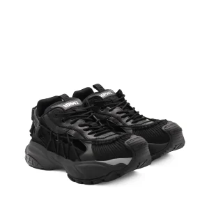 BLACK SNEAKERS