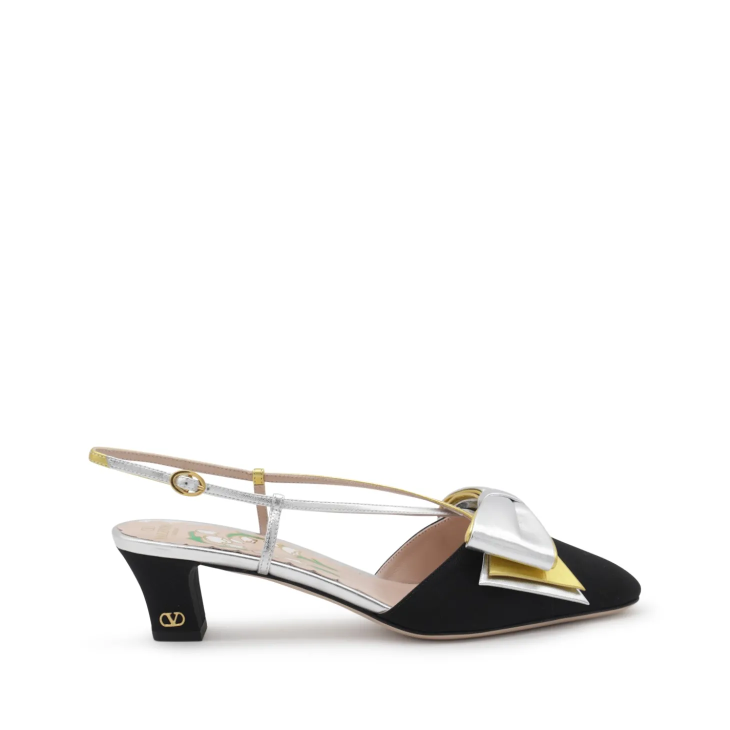 white_and_silver_pumps_0.webp WHITE AND SILVER PUMPS