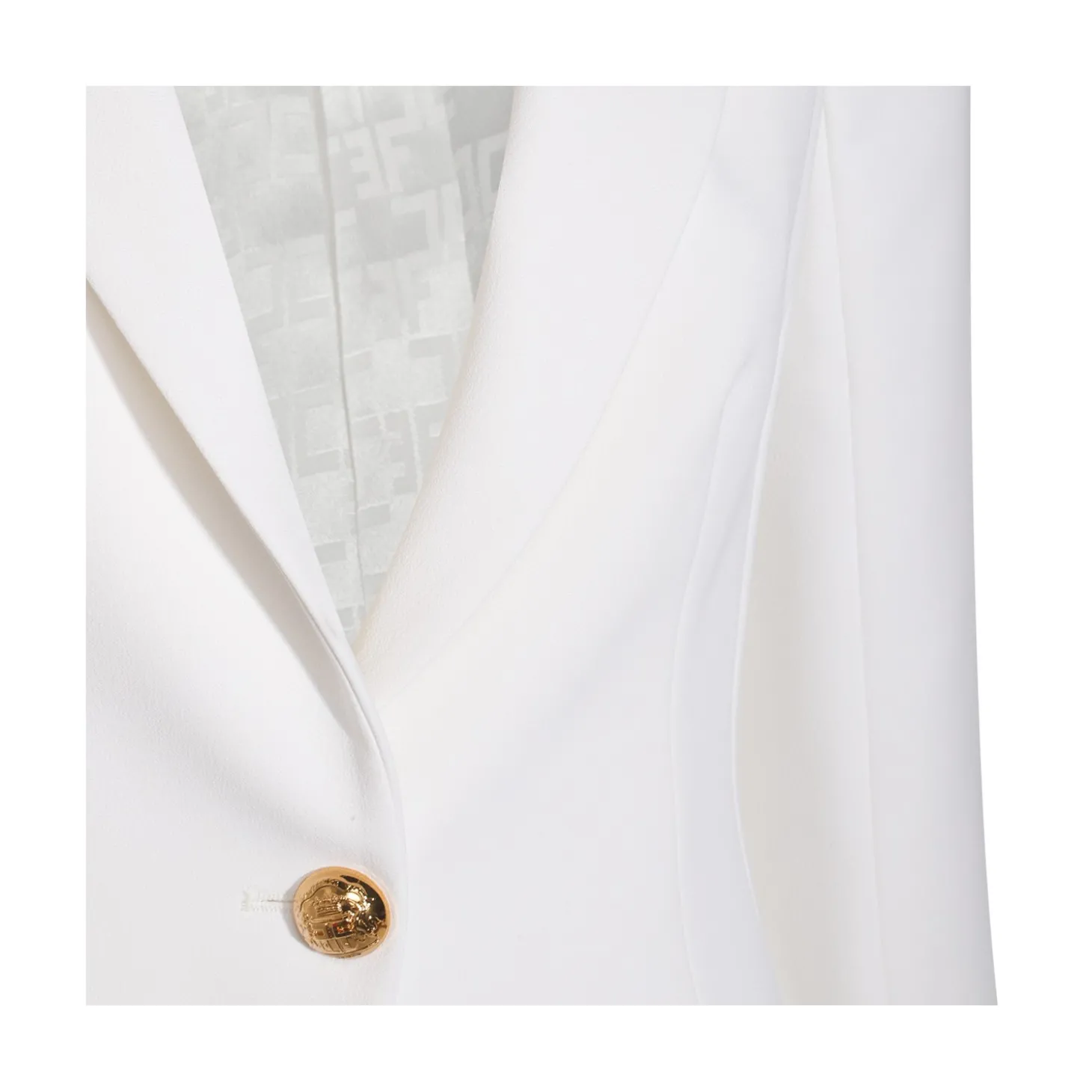 white_blazer_3.webp WHITE BLAZER