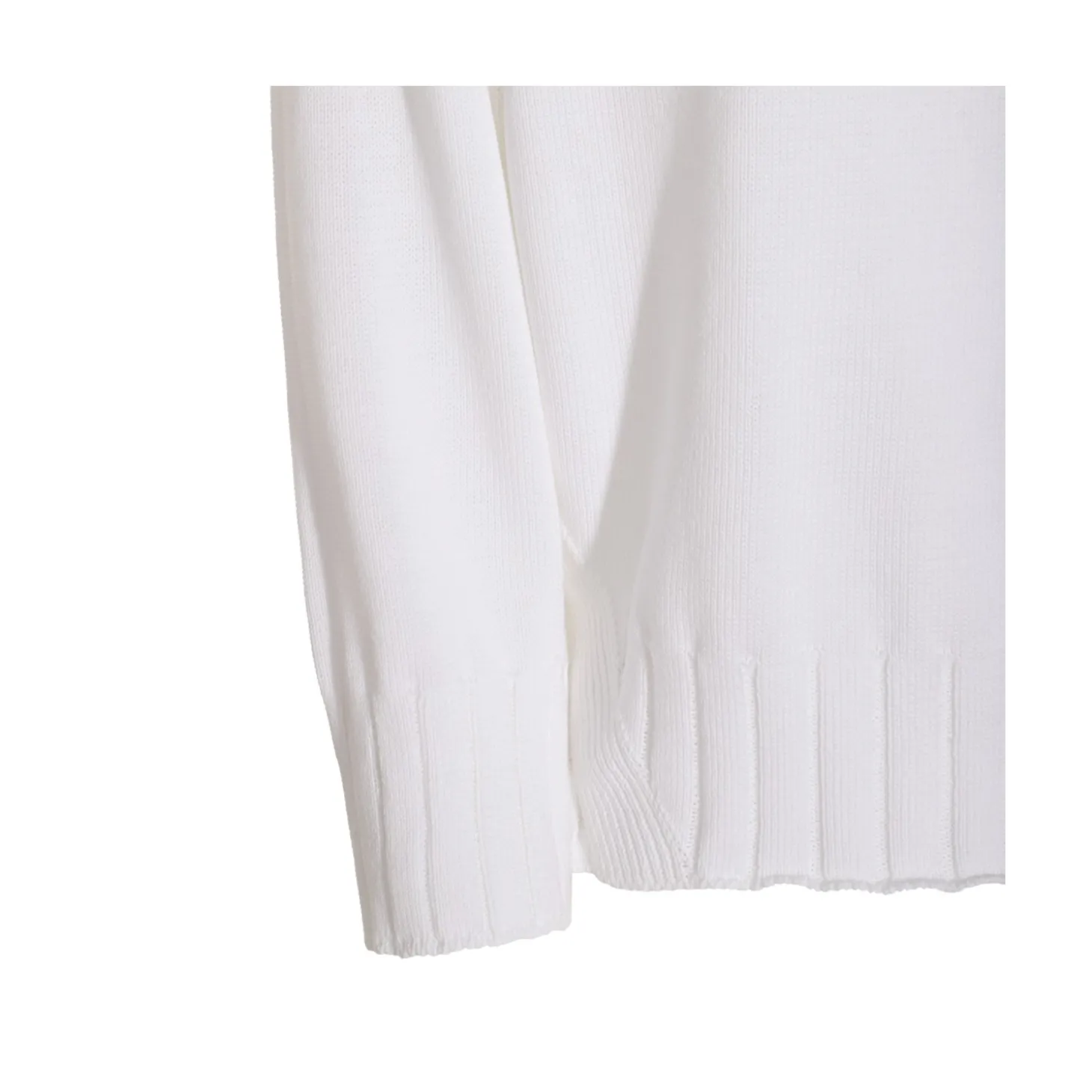 white_cotton_knitwear_2.webp WHITE COTTON KNITWEAR